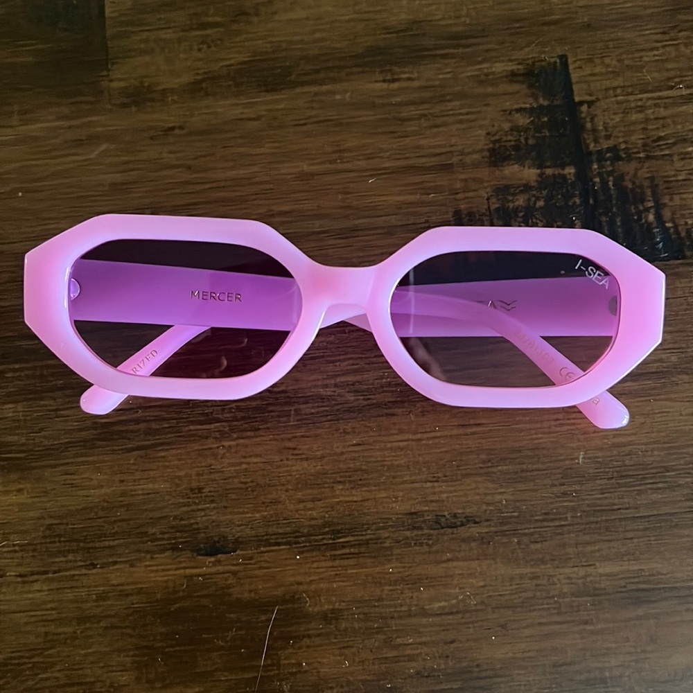 I-sea sunglasses, Mercer style